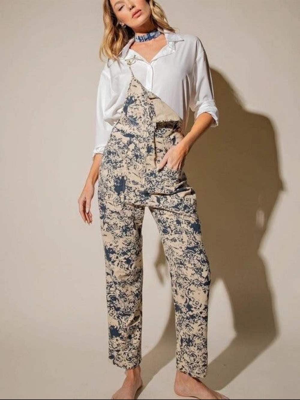 Anthropologie Pilcro "The Painters" denim overall Cream & Navy Floral Sz 27